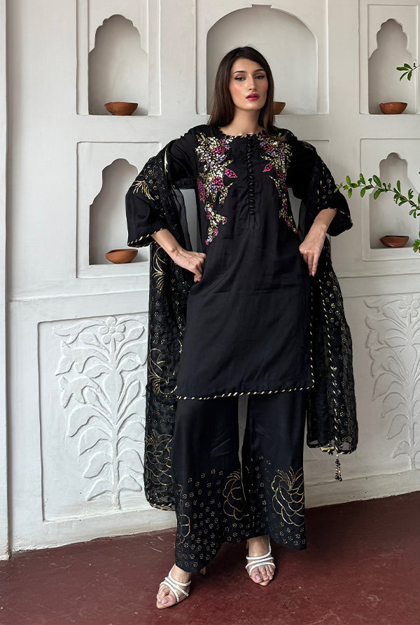 Elegant Black Embroidered 3 Piece Women's Lawn Suit – Premium Pakistani Designer Dress